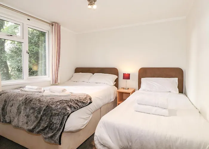 Treetops بيت للعطل ويندرمير